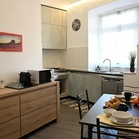 La Casa Di Mek